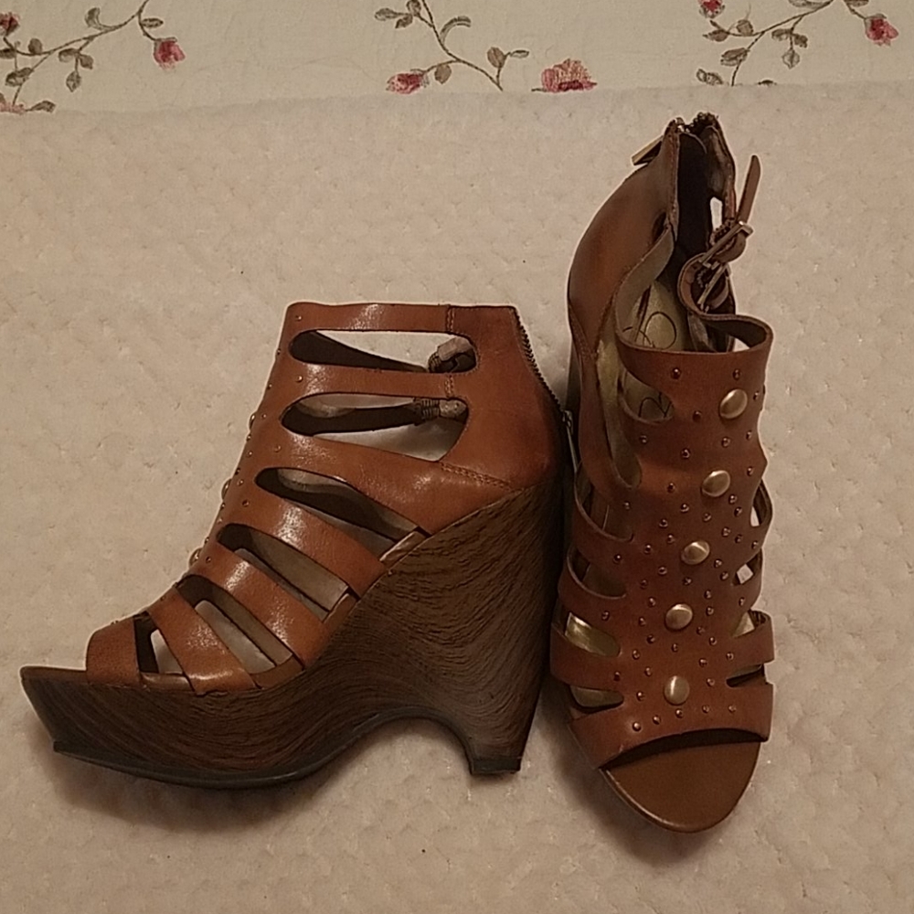 Tan heels